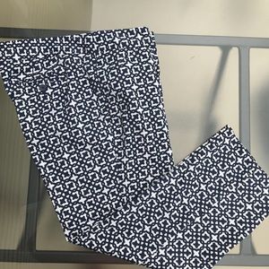 Laundry Capri size 8